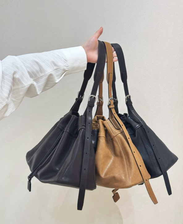 Genuine Sheepskin Drawstring Bucket Bag – Women’s Soft Leather Shoulder Bag