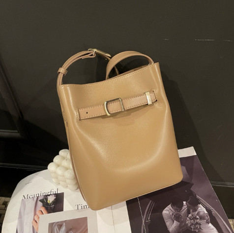 01a0102fd947f3d3172acdc91355eb71 Women's Top-Grain Cowhide Leather Bucket Shoulder Bag