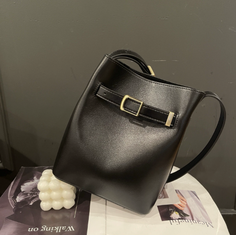 0aa7952e243487535a7d4f5f7a5342d1 Women's Top-Grain Cowhide Leather Bucket Shoulder Bag