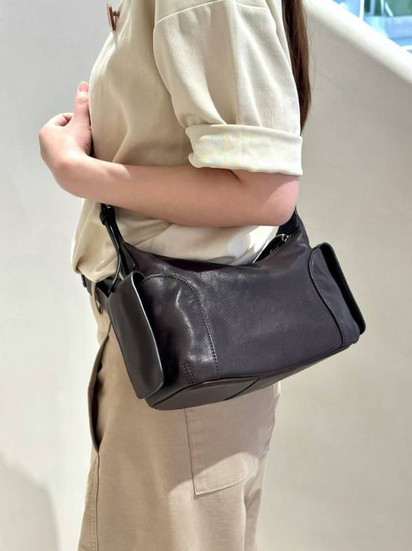 Vintage Genuine Leather Pillow Shoulder Bag – Contrast Stitch Women’s Handbag