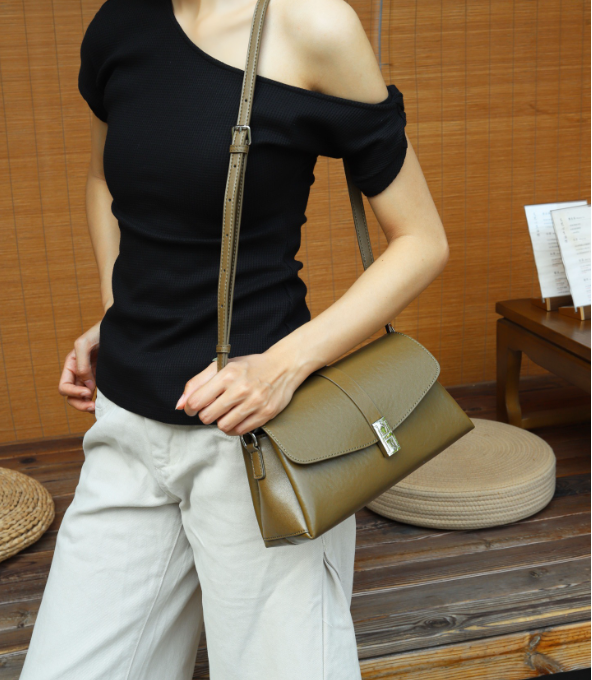 Top Grain Leather Slouch Shoulder Bag – Minimalist Women’s Underarm Handbag