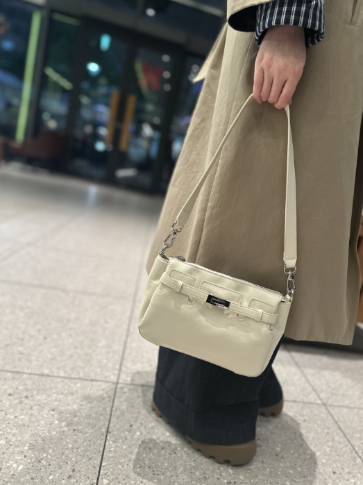 Top Grain Leather Underarm Shoulder Bag – Minimalist Women’s Handbag