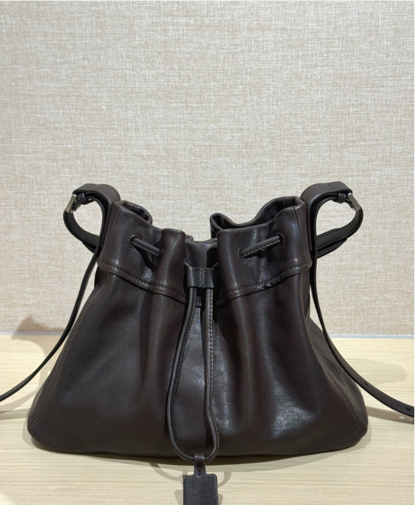 Genuine Sheepskin Drawstring Bucket Bag – Women’s Soft Leather Shoulder Bag