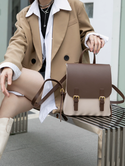 Genuine Leather Women's Backpack 2025 New Fashion Bag Niche Style Large Capacity Travel Cowhide Daypack