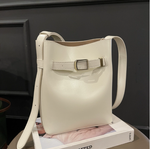 ba8699208fcb6aad3340f5359d101e7d Women's Top-Grain Cowhide Leather Bucket Shoulder Bag