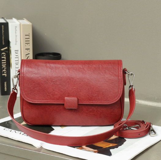 Top Grain Leather Cambridge Satchel – Vintage Women’s Messenger Bag