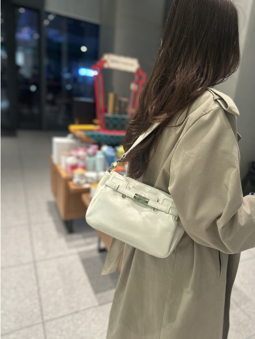 Top Grain Leather Underarm Shoulder Bag – Minimalist Women’s Handbag